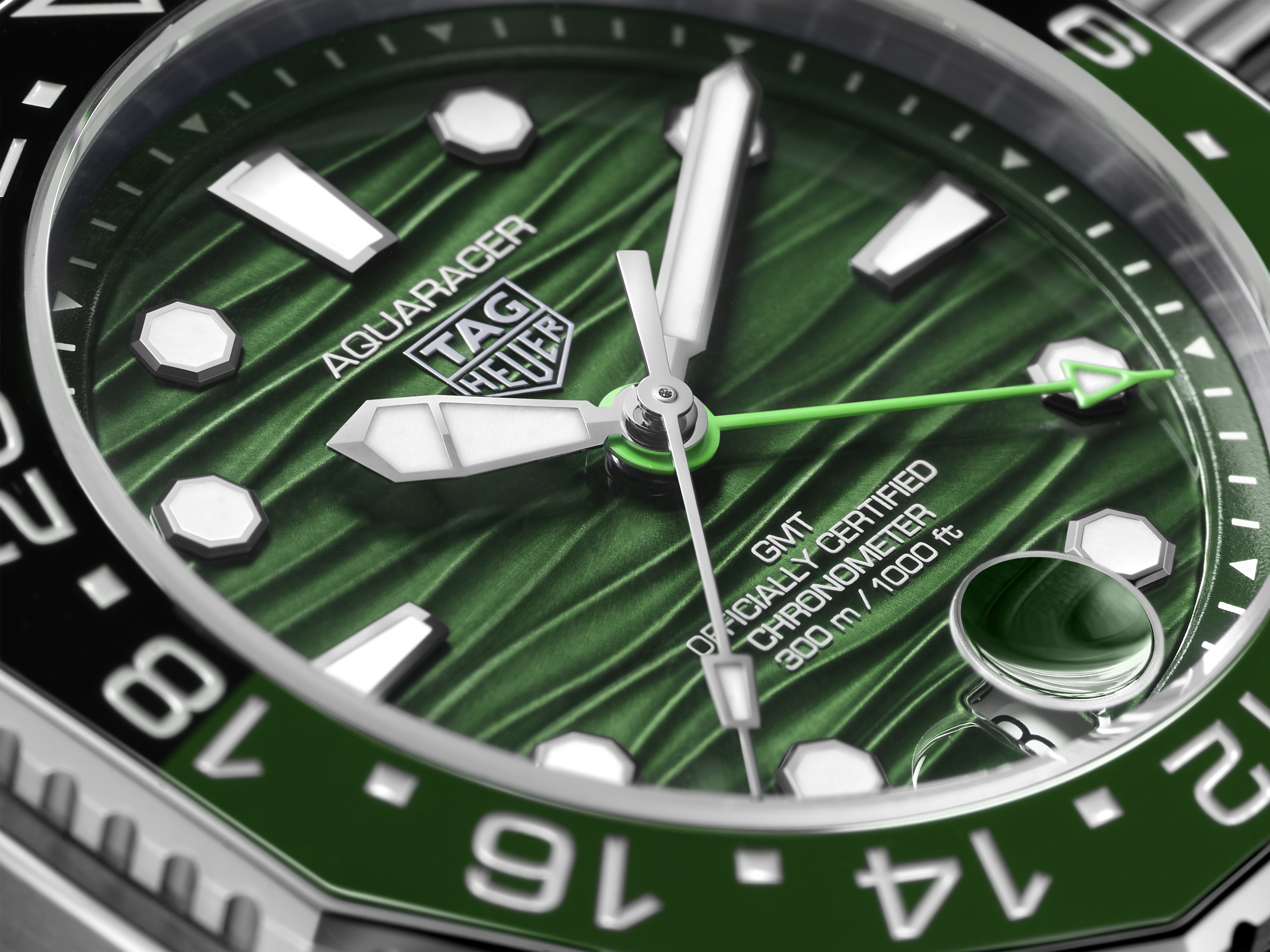 TAG Heuer Aquaracer Professional 300 GMT